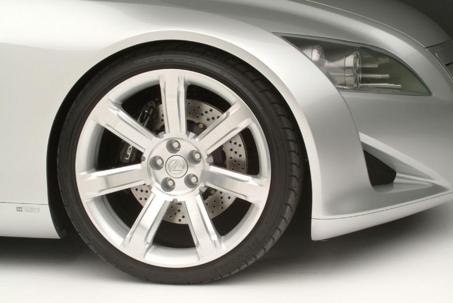  Lexus LF-C Concept 2004 года  (фото 105 из 112)